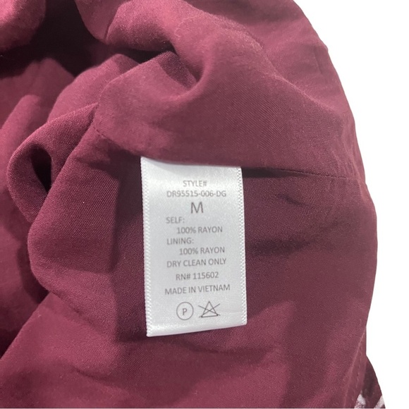 Lush Women Burgundy & Cream Striped Sleeveless V-Neck Mini Dress Sz Medium NWT - Picture 9 of 13